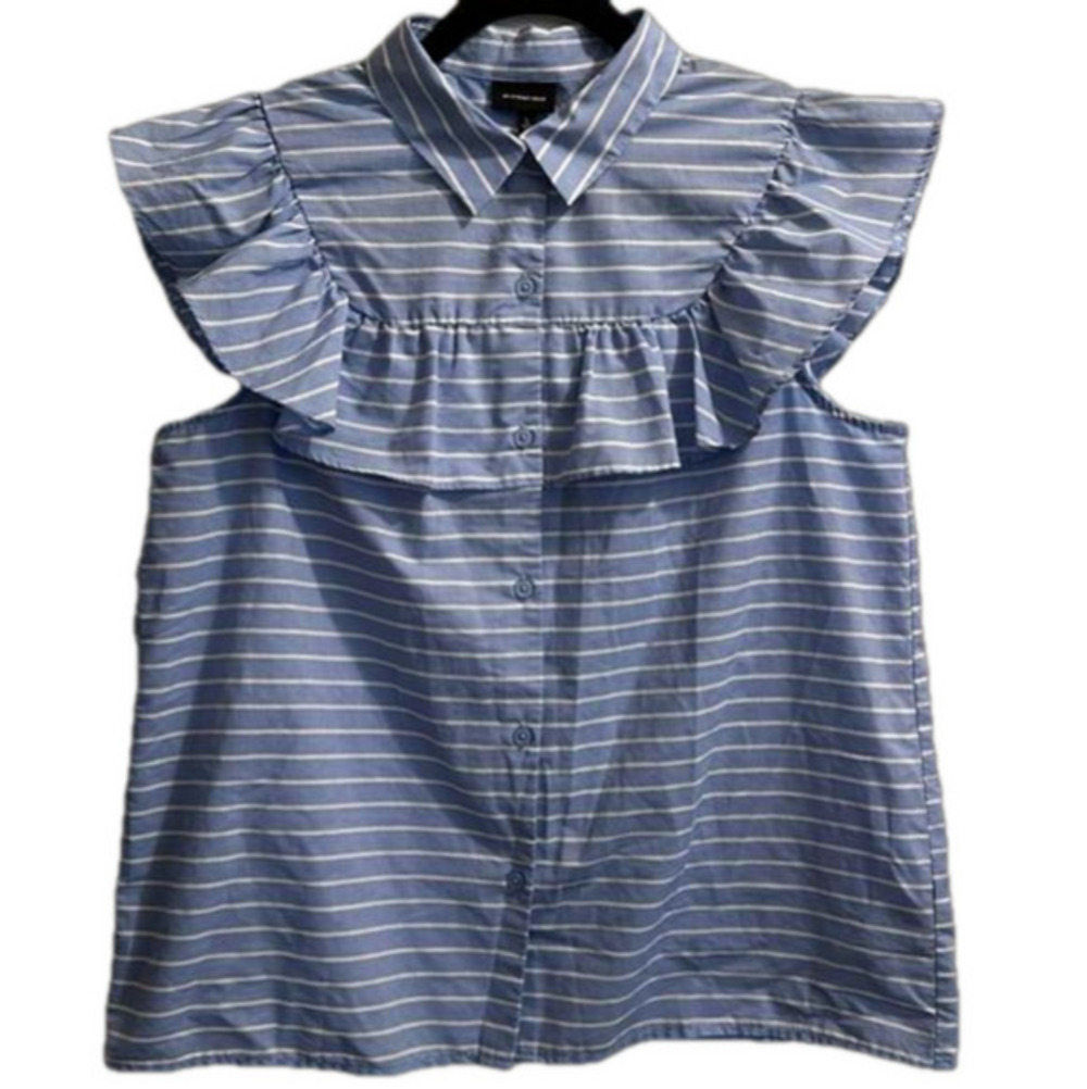 NWOT button down tank blouse